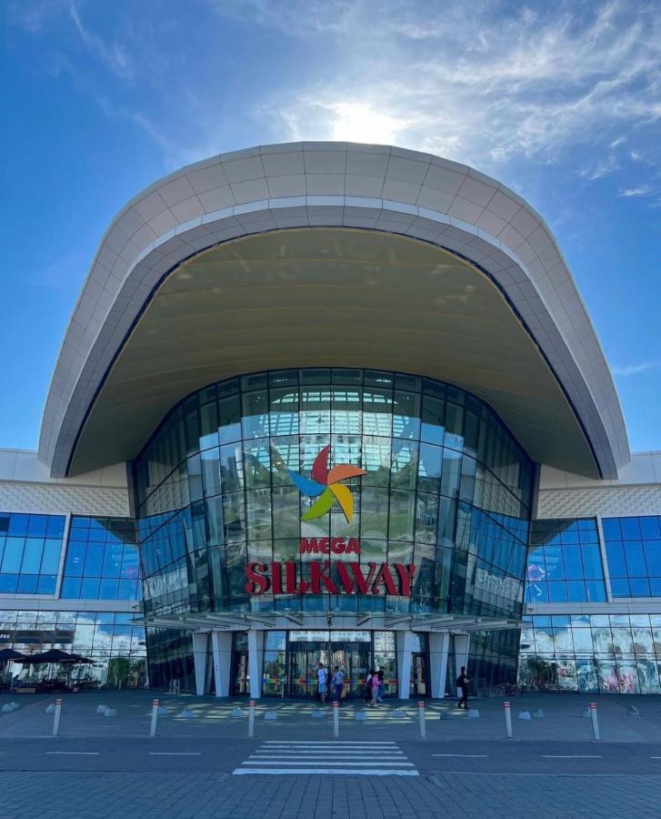 Ferienwohnung Уютная Квартира На Expo-Smart Замок Astana Exterior foto