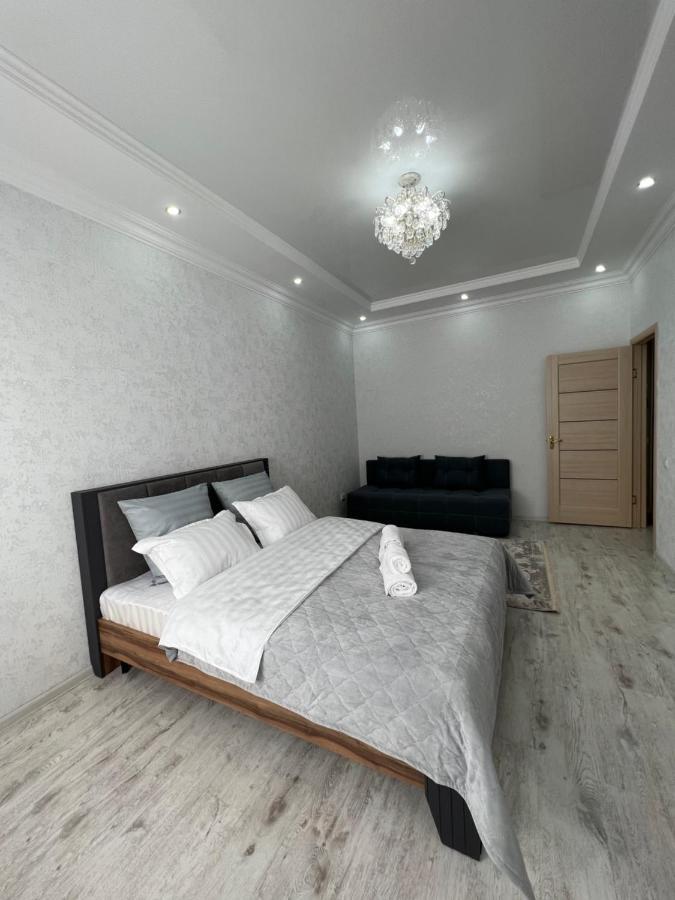 Ferienwohnung Уютная Квартира На Expo-Smart Замок Astana Exterior foto
